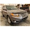 Image 8 : PARKSVILLE - 2011 HYUNDAI SANTE FE, GREY, 137772 KMS, FOUR WHEEL DRIVE. - D038101
