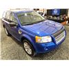 Image 10 : PARKSVILLE-2010 LAND ROVER LR2 BLUE 204190 KMS ALL WHEEL DRIVE- J153554