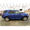 Image 11 : PARKSVILLE-2010 LAND ROVER LR2 BLUE 204190 KMS ALL WHEEL DRIVE- J153554