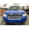 Image 6 : PARKSVILLE-2010 LAND ROVER LR2 BLUE 204190 KMS ALL WHEEL DRIVE- J153554