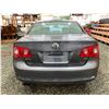 Image 15 : PARKSVILLE - 2006 VOLKSWAGEN JETTA 153038 KMS GREY FRONT WHEEL DRIVE - D615470
