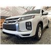 Image 2 : PARKSVILLE- 2021 MITSUBISHI RVR 134526KMS WHITE AWD - J606682