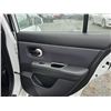 Image 38 : DUNCAN -- 2009 NISSAN VERSA S, "NO RESERVE" WHITE, 100956 KM- D377454