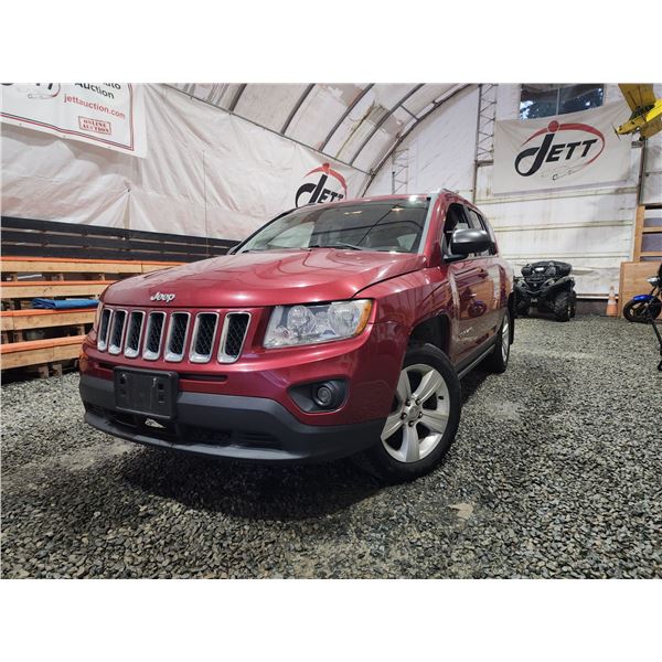 PARKSVILLE - 2012 JEEP COMPASS, RED, 184079 KMS, FOUR WHEEL DRIVE. NO RESERVE. - B525120