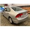 Image 20 : PARKSVILLE - 2007 HONDA CIVIC DX, GREY, 144560 KMS, FRONT WHEEL DRIVE. - B036582