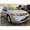 Image 7 : PARKSVILLE - 2007 HONDA CIVIC DX, GREY, 144560 KMS, FRONT WHEEL DRIVE. - B036582
