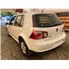 Image 21 : PARKSVILLE - 2008 VOLKSWAGEN GOLF, WHITE, 224211 KMS, FRONT WHEEL DRIVE. - D011941