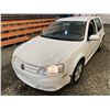 Image 4 : PARKSVILLE - 2008 VOLKSWAGEN GOLF, WHITE, 224211 KMS, FRONT WHEEL DRIVE. - D011941