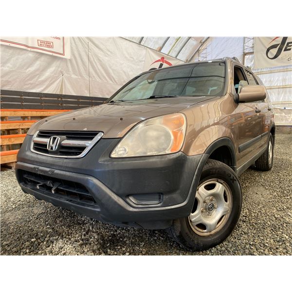 PARKSVILLE - 2002 HONDA CRV, GOLD, 337493 KMS, FOUR WHEEL DRIVE. - B815561