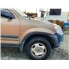 Image 25 : PARKSVILLE - 2002 HONDA CRV, GOLD, 337493 KMS, FOUR WHEEL DRIVE. - B815561
