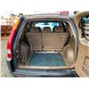 Image 43 : PARKSVILLE - 2002 HONDA CRV, GOLD, 337493 KMS, FOUR WHEEL DRIVE. - B815561