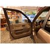 Image 49 : PARKSVILLE - 2002 HONDA CRV, GOLD, 337493 KMS, FOUR WHEEL DRIVE. - B815561