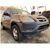 Image 8 : PARKSVILLE - 2002 HONDA CRV, GOLD, 337493 KMS, FOUR WHEEL DRIVE. - B815561