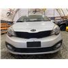 Image 5 : PARKSVILLE - 2012 KIA RIO LX, SILVER, 283646 KMS, FRONT WHEEL DRIVE. - D073639