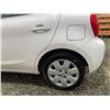 Image 29 : PARKSVILLE - 2017 NISSAN MICRA, WHITE, 113016 KMS, FRONT WHEEL DRIVE. - D249939