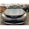 Image 6 : PARKSVILLE - 2015 CHRYSLER 200, SILVER, 200245 KMS, FRONT WHEEL DRIVE. - D718266