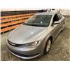 Image 4 : PARKSVILLE - 2017 CHRYSLER 200 LX, GREY, 178379 KMS, FRONT WHEEL DRIVE. - D507577