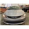 Image 6 : PARKSVILLE - 2017 CHRYSLER 200 LX, GREY, 178379 KMS, FRONT WHEEL DRIVE. - D507577