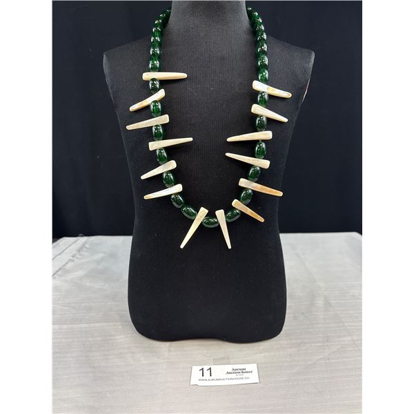 Nice Dark Green & White glass beaded necklace