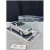 Image 3 : Collectible Diecast Lot 1:18 Mercedes Museum Case + 2 Small Cars