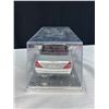Image 4 : Collectible Diecast Lot 1:18 Mercedes Museum Case + 2 Small Cars