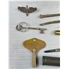 Image 9 : Vintage Junk Drawer Lot