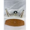 Image 3 : MCM Salt and Pepper Set with Decorative Abalone Shell Sail Boats