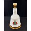 Image 5 : Lot of 3 Wade Fine Porcelain Whiskey Decanters Royal Family Etc