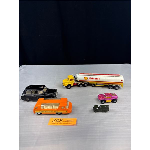 Collectible diescast lot of Trucks & Cars