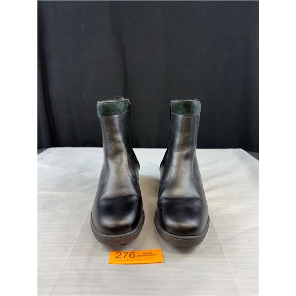 New Pair of Womens Naturalizer Winter Boots Size 8 Never Worn