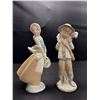 Image 2 : Lot of 5 Vintage Porcelain Figurians Nao by Liadro