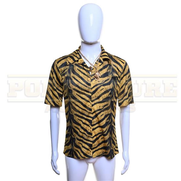 The Cat in the Hat - Sanjay's Custom Tiger-Print Shirt & Jewelry - H4-544