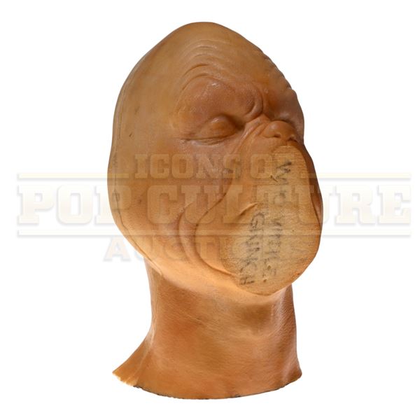 How the Grinch Stole Christmas – Jim Carrey “Grinch” FX Bust by Rick Bake