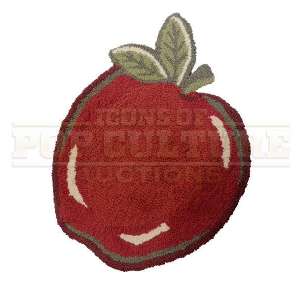 How the Grinch Stole Christmas – Miss Rue Who’s "Apple" Rug - H4-254