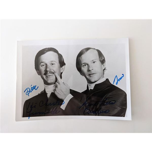 Smothers Brothers Tom and Dick Smothers signed photo