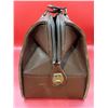 Image 2 : VTG Queen Leather Top Grain Cowhide Doctor's Bag Made in Canada