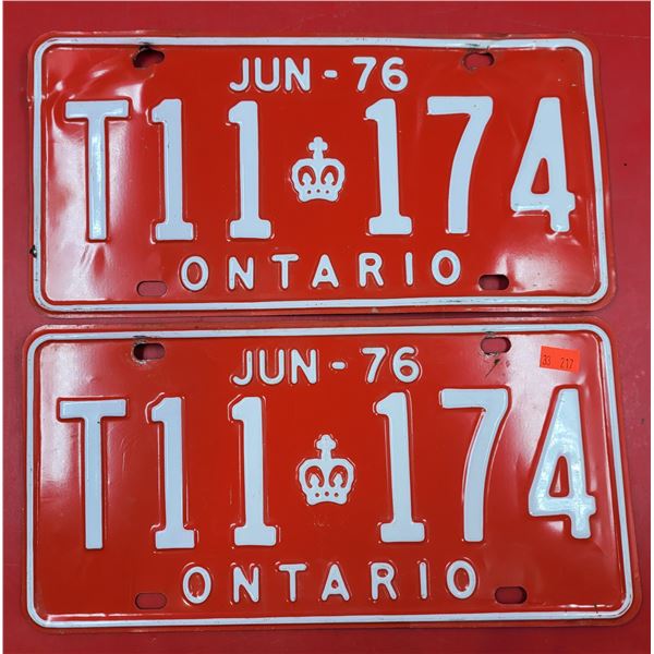 Pair Of VTG 76' Ontario License Plates