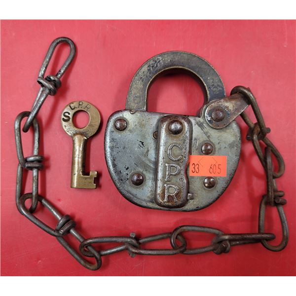 VTG Canadian Pacific Railway Padlock w/ Chain & Key