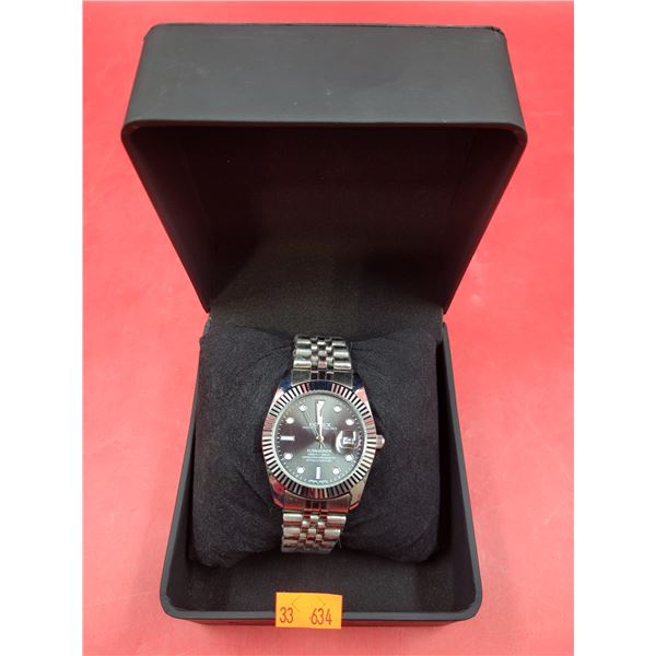 Rolex Oyster Perpetual Date "Submariner" Watch Replica