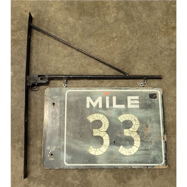 VTG Mile 33 Blade Sign