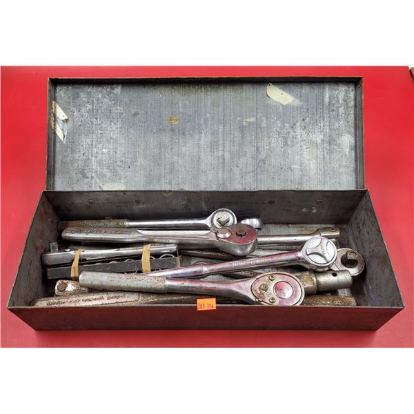 Lot of Ratcheting Socket Wrenches (Craftsman, etc.)