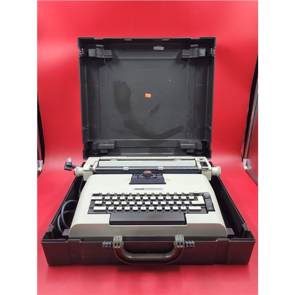VTG Olivetti Lexikon Type Writer