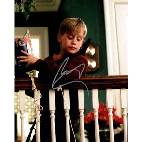 Home Alone MaCaulay Culkin facsimile signed photo