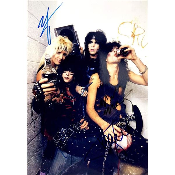 MÃ¶tley CrÃ¼e facsimile signed  photo