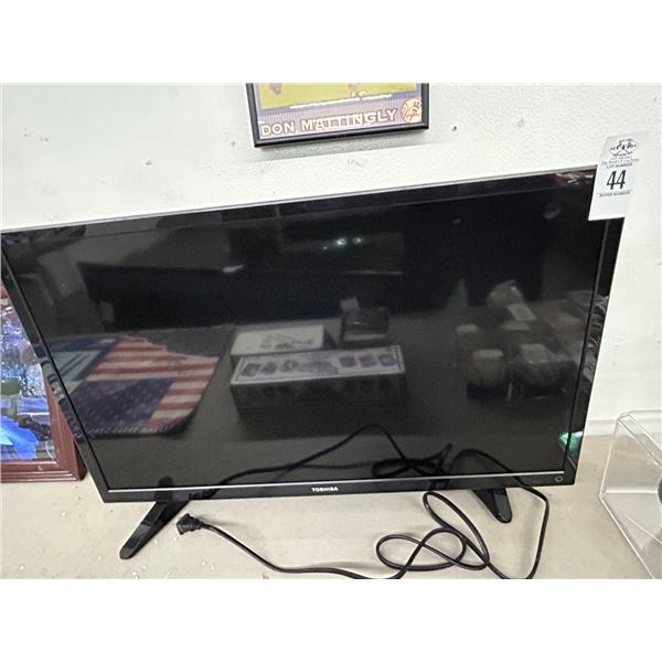 Toshiba Approx. 30" Flat Panel TV