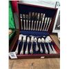 Image 1 : Gorham Silverplated Utensils Set w/Box