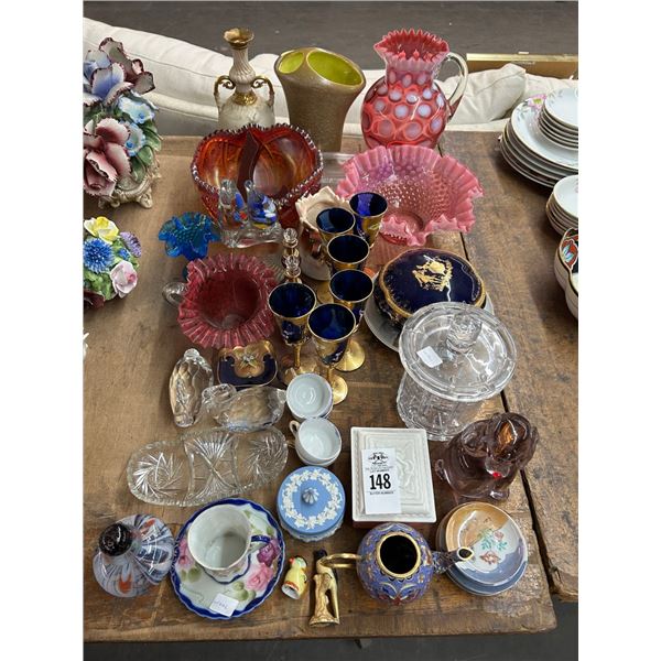 Hob Nail/Carnival Glass/Other Ornate Tableware, Décor