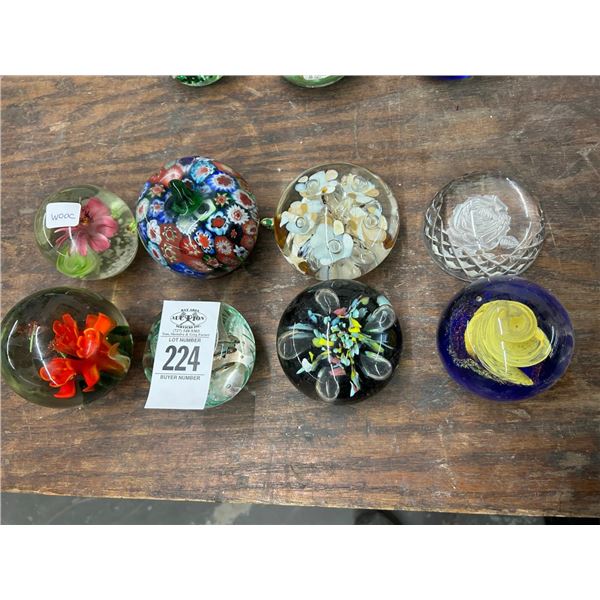 8-Ornate Paperweights - 8 X $