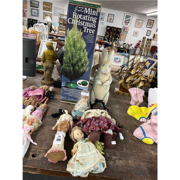 Collector Dolls, Wooden Bunnie, Mini Christmas Tree