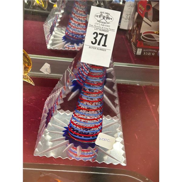 Art Glass Pyramid - 8"